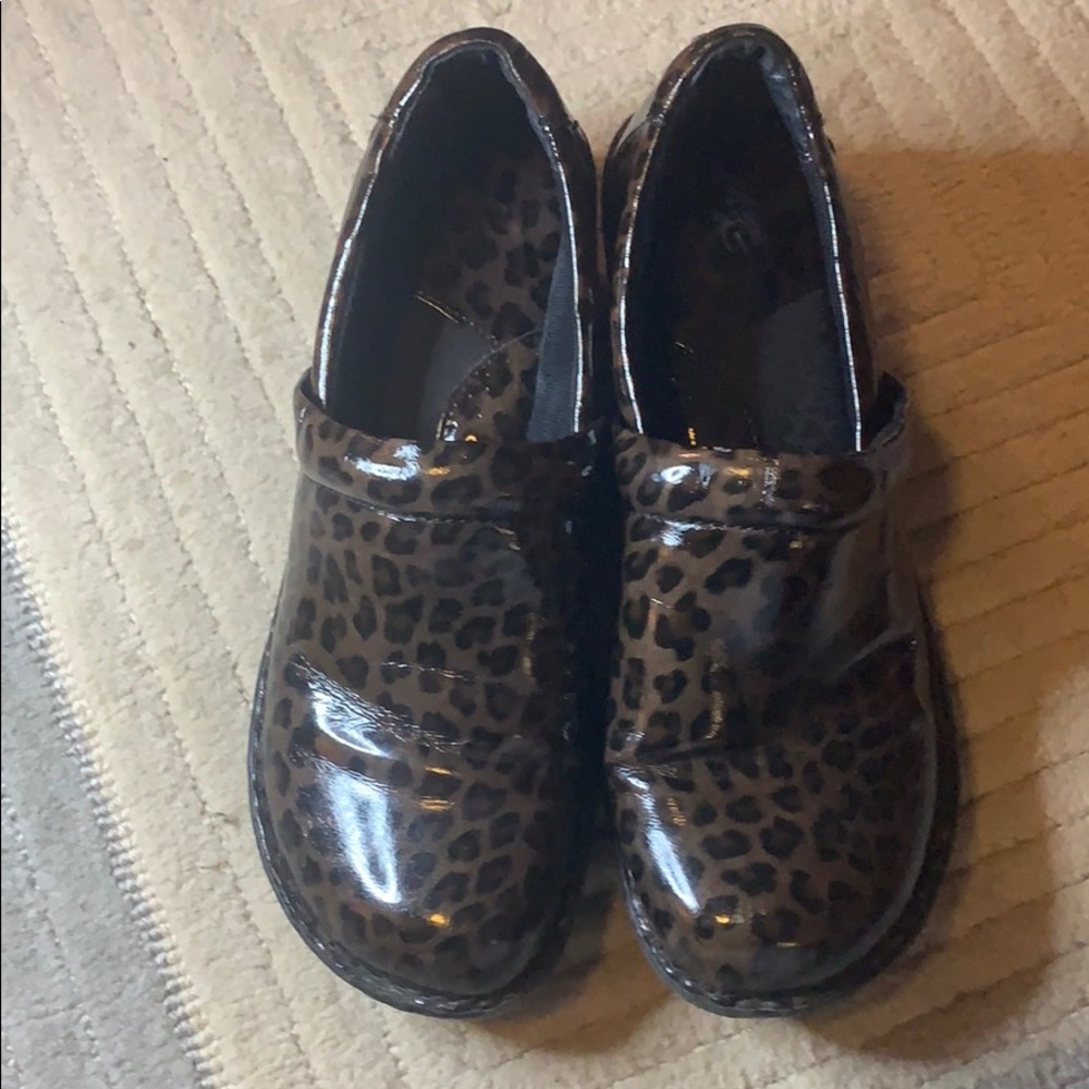 BOC Peggy Women's Slip On Clog size 9.5/41 leopard